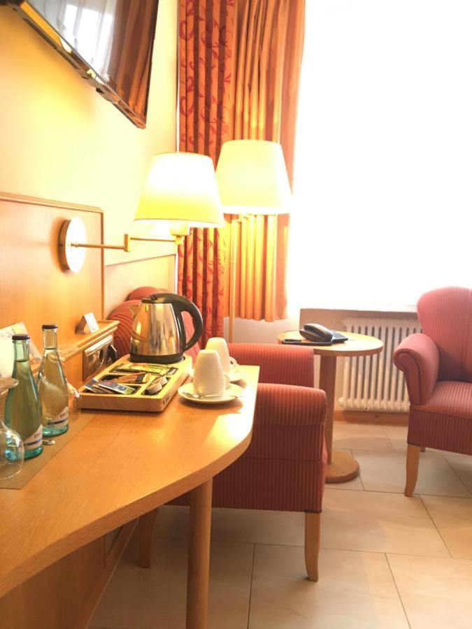 Altes Gasthaus Kuhr - Hotel & Restaurant بابينبورغ المظهر الخارجي الصورة