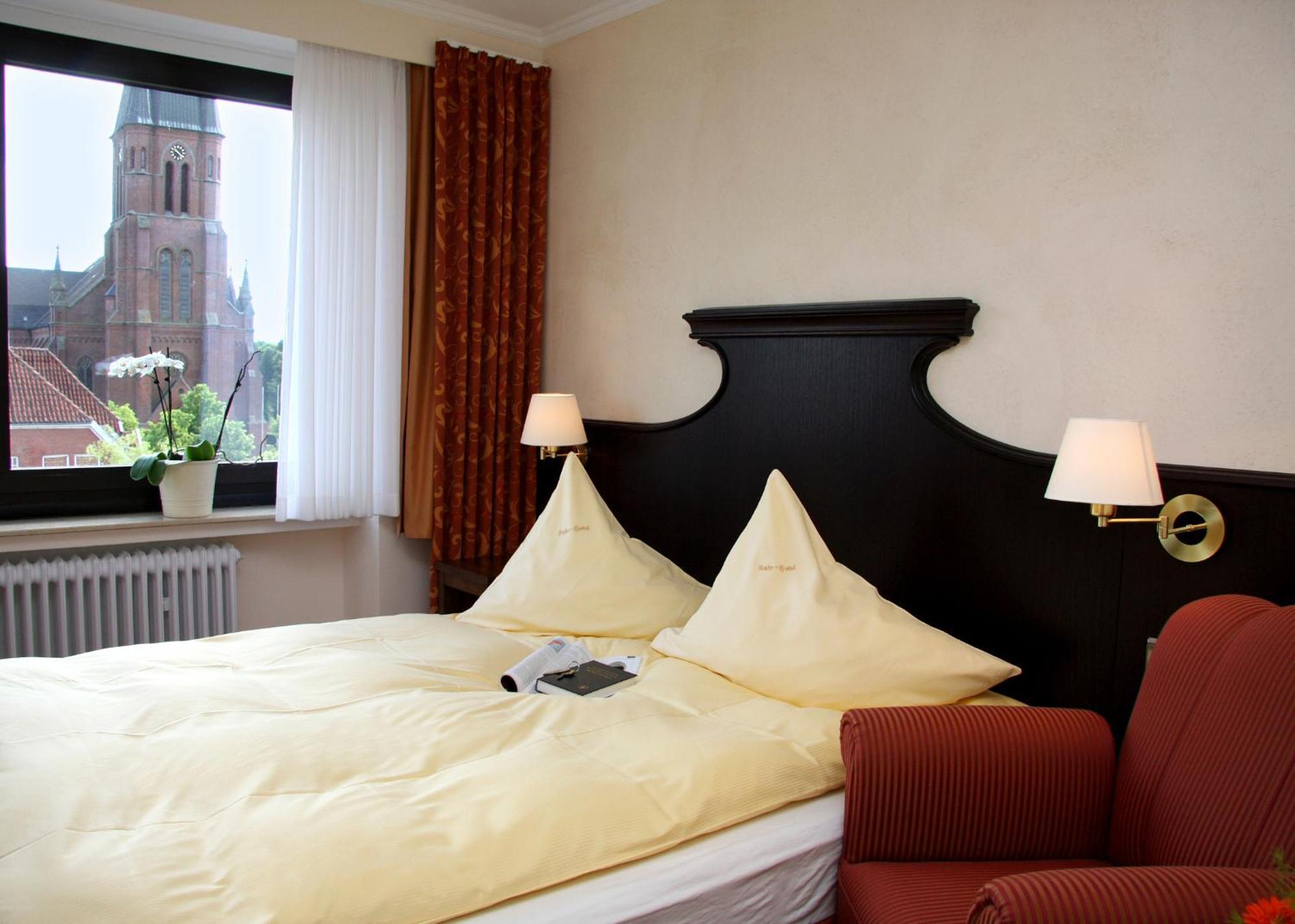 Altes Gasthaus Kuhr - Hotel & Restaurant بابينبورغ المظهر الخارجي الصورة