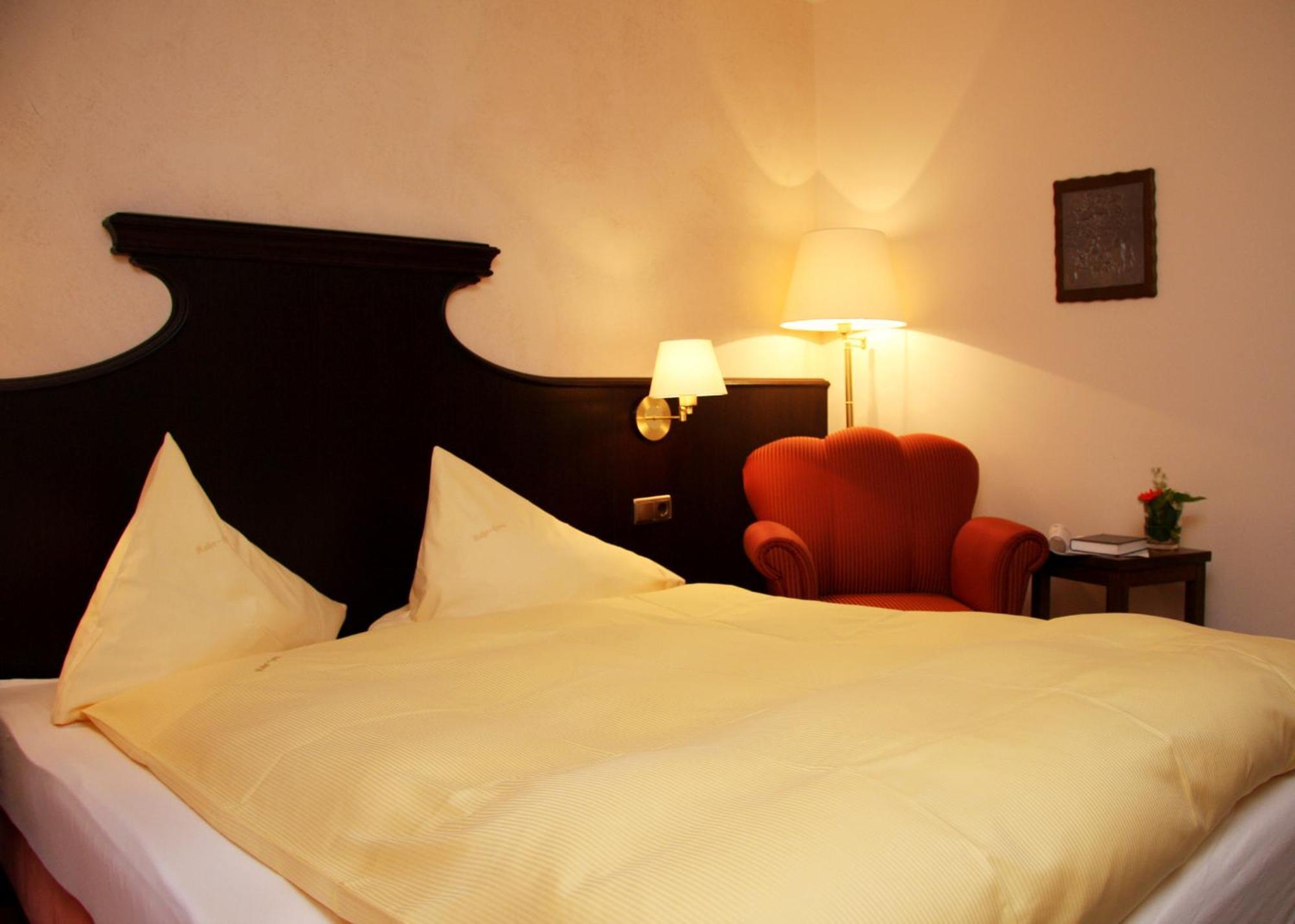 Altes Gasthaus Kuhr - Hotel & Restaurant بابينبورغ المظهر الخارجي الصورة