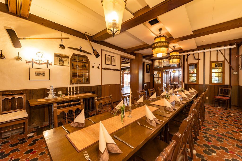 Altes Gasthaus Kuhr - Hotel & Restaurant بابينبورغ المظهر الخارجي الصورة