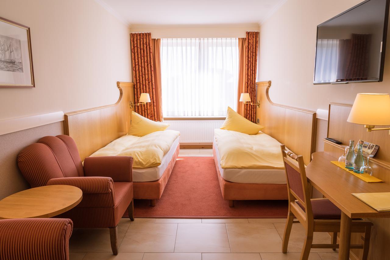 Altes Gasthaus Kuhr - Hotel & Restaurant بابينبورغ المظهر الخارجي الصورة