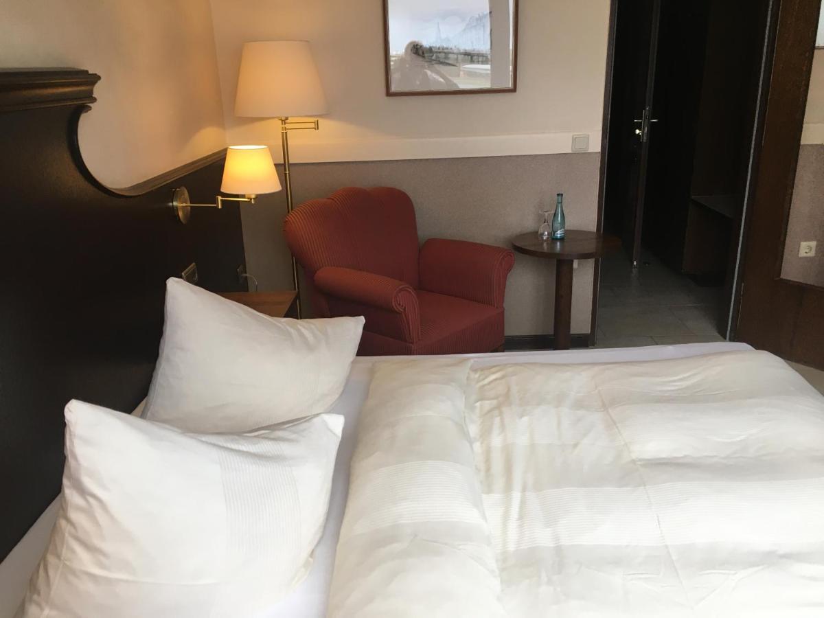 Altes Gasthaus Kuhr - Hotel & Restaurant بابينبورغ المظهر الخارجي الصورة