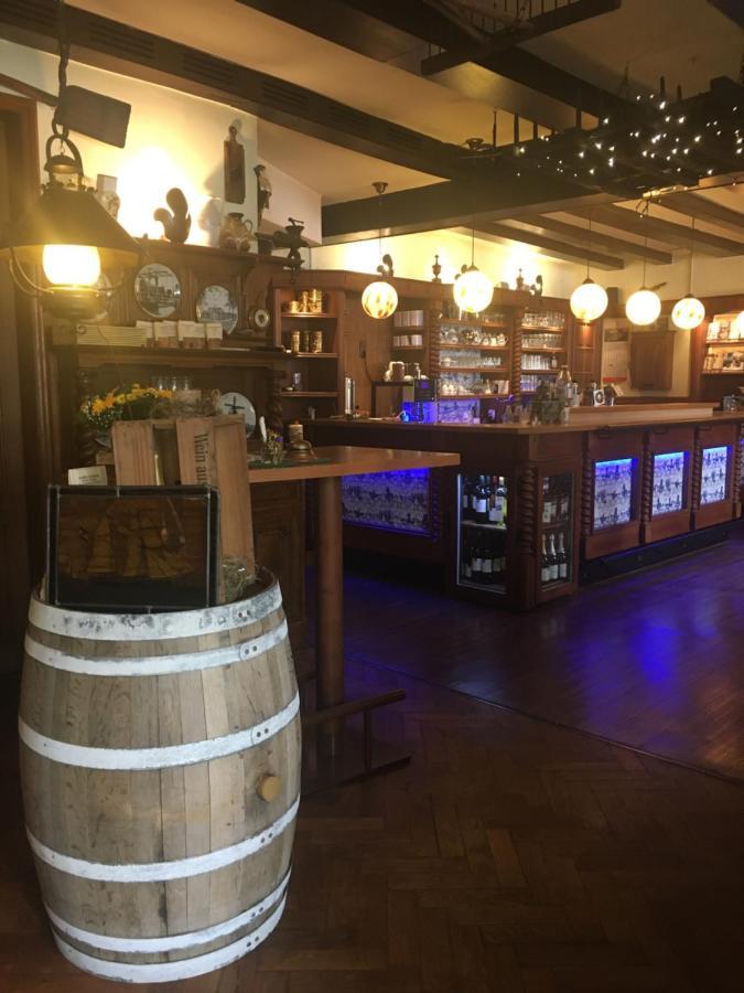 Altes Gasthaus Kuhr - Hotel & Restaurant بابينبورغ المظهر الخارجي الصورة