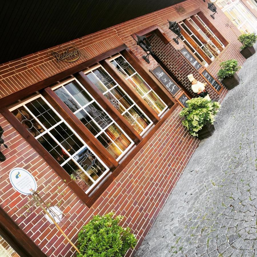 Altes Gasthaus Kuhr - Hotel & Restaurant بابينبورغ المظهر الخارجي الصورة